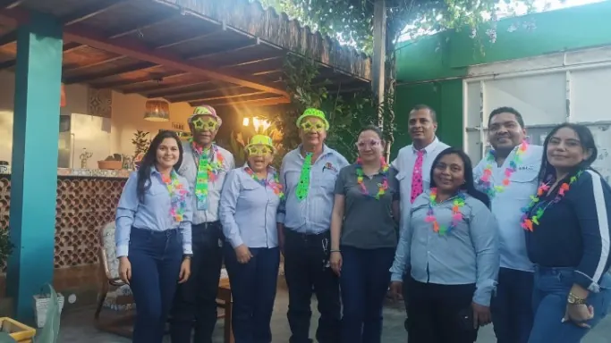Equipo de SGI celebrando la jornada HSE y fin de año 2024