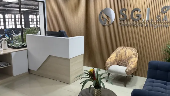 Recepción remodelada de las oficinas de SGI